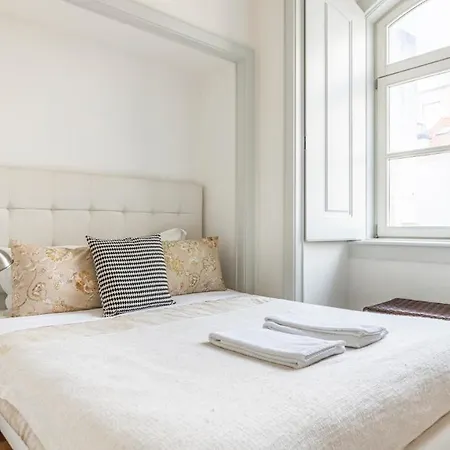 Plum Guide - The Elvis Apartment *